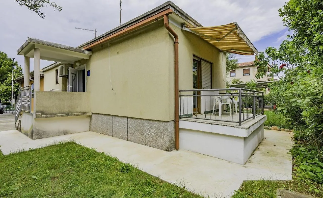 Apartment Nevenka Umag 0*,  Croatia